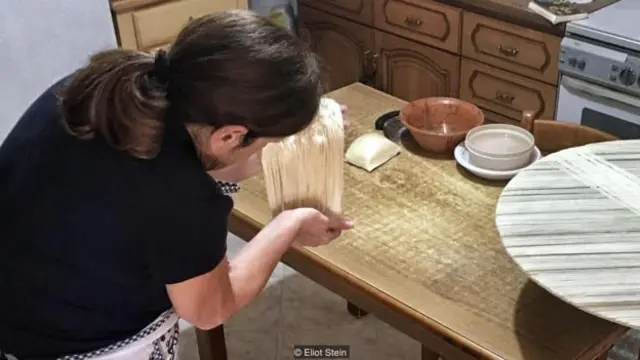  每次拉完後麵綫都越來越薄（圖片來源：艾略特·斯坦）