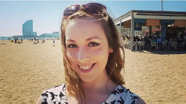 Холлі Броквел