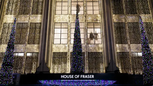 伦敦知名大百货公司之一的House of Fraser （东方福莱德）2014年被中国三胞集团收购。