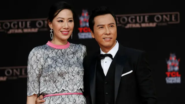 甄子丹(右)与夫人汪诗诗(左)(30/11/2016)