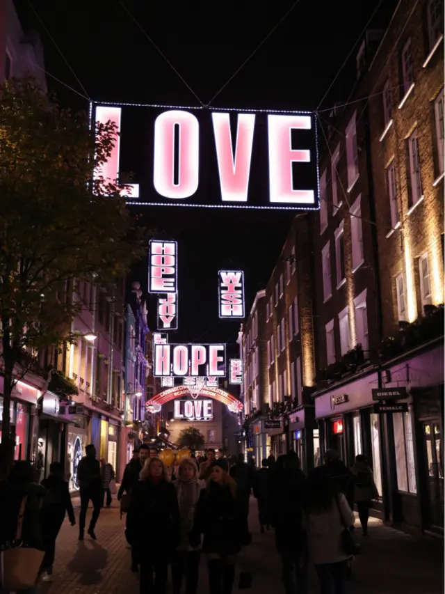 伦敦购物依然吸引来大批欧洲游客