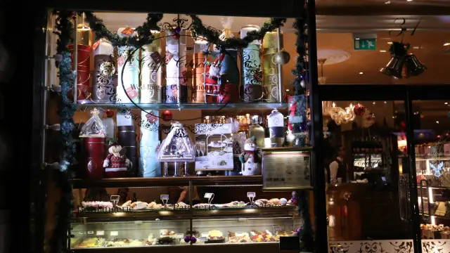 脱欧公投后英镑下跌价格下降，今年英国将迎来食品最便宜的一个圣诞节