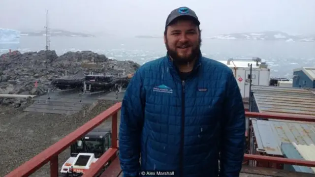 美国人罗根·帕林是个古典音乐迷，他在南极洲从事海洋生物学研究（图片来源：Alex Marshall）