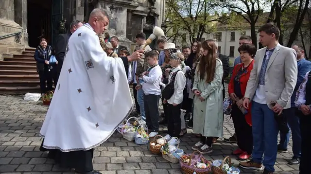 የትንሳዔ በኣል አከባበር በዩክሬን