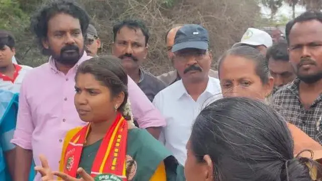 நாம் தமிழர் கட்சியின் வேட்பாளர் அபிநயா