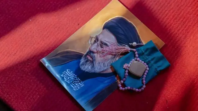 இரானின் புதிய அதி உயர் தலைவர் மொஜ்தபா காமனெயி