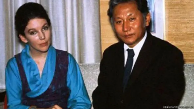 তখনও গ্যাংটকের প্রাসাদেই একসঙ্গে থাকতেন রাজা ও রাণী