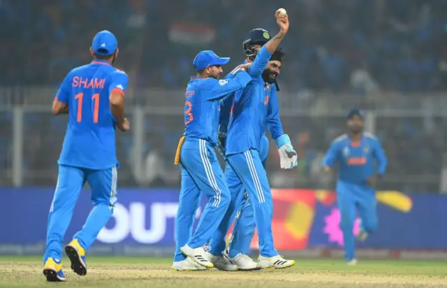 रवींद्र जडेजा 