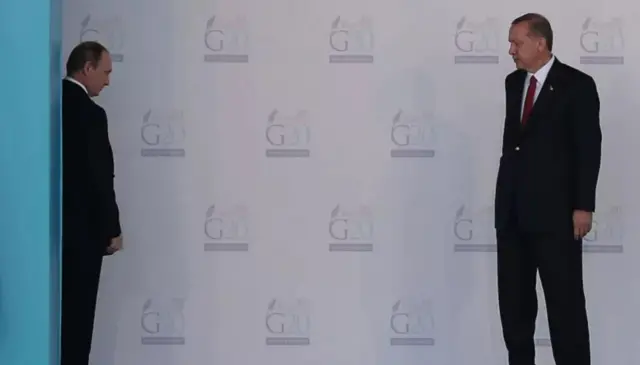 А﻿лака бир кылка эле болгон жок