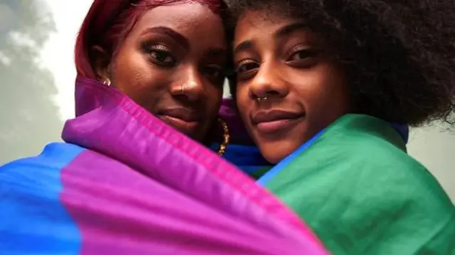 هنوز همجنسگرایی در ۶۹ کشور غیرقانونی است و در ۹ کشور از جمله ایران مجازات مرگ دارد