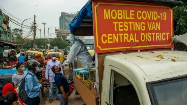 भारत की कोविड समस्या हमारी सोच से कहीं ज़्यादा बड़ी क्यों है