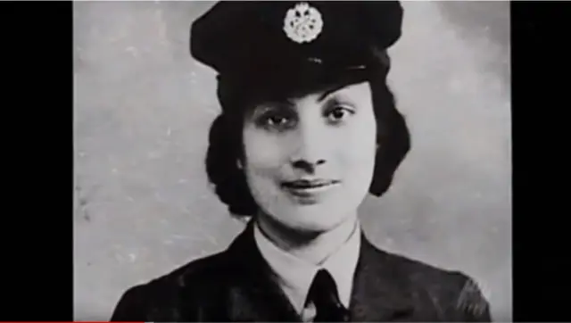 نور عنايت خان خلال فترة تجنيدها في سلاح الجو المساعد للسيدات