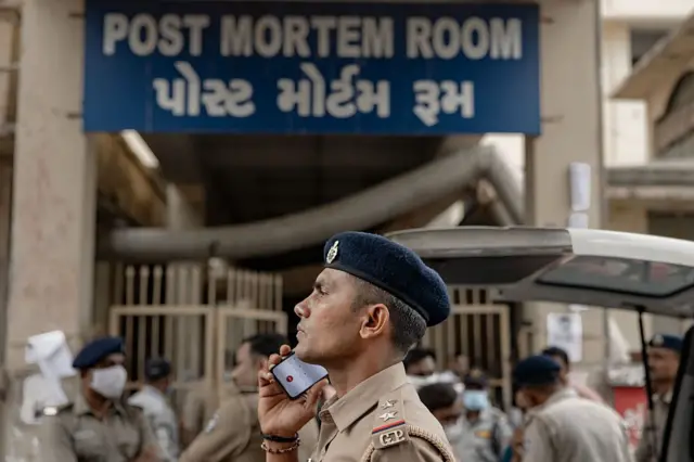 અમદાવાદ વિમાન અકસ્માતના તાજા સમાચાર, ઍર ઇન્ડિયાની અમદાવાદથી લંડન જતી ફ્લાઇટ એઆઈ 171 દુર્ઘટનાની તપાસ, બીબીસી ગુજરાતી 