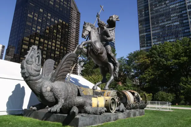 «Добро побеждает зло»