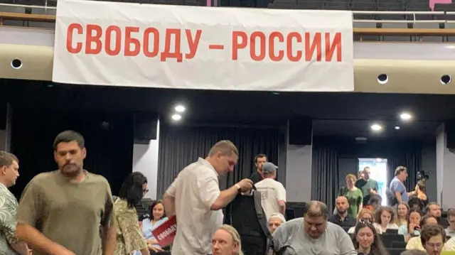 Plakat Sloboda Rusiji