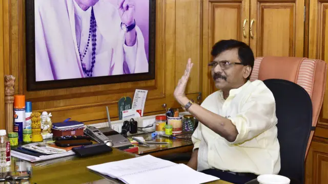 संजय राऊत 