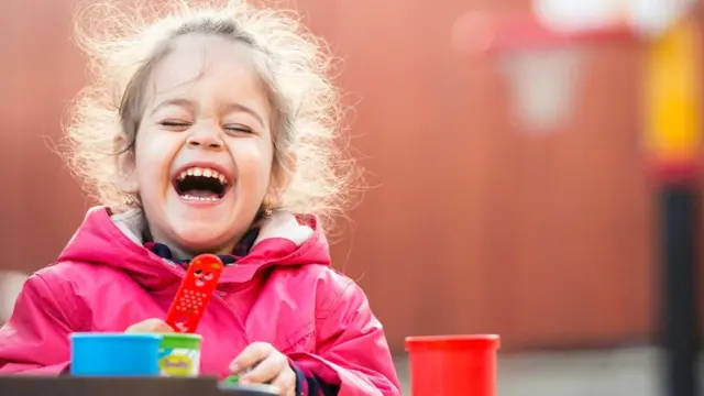 Дети все время разговаривают сами с собой - видимо, они знают, что делают