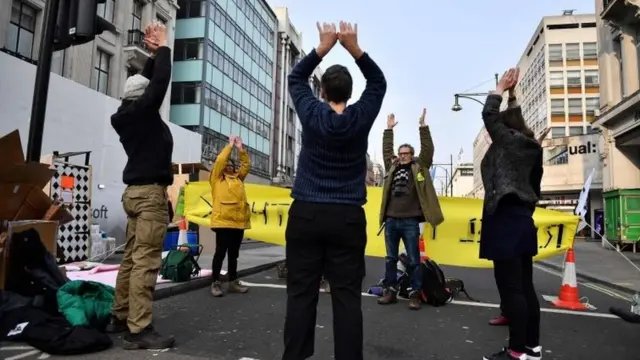 خیابان آکسفورد در مرکز لندن