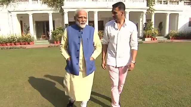 मोदी के साथ अक्षय