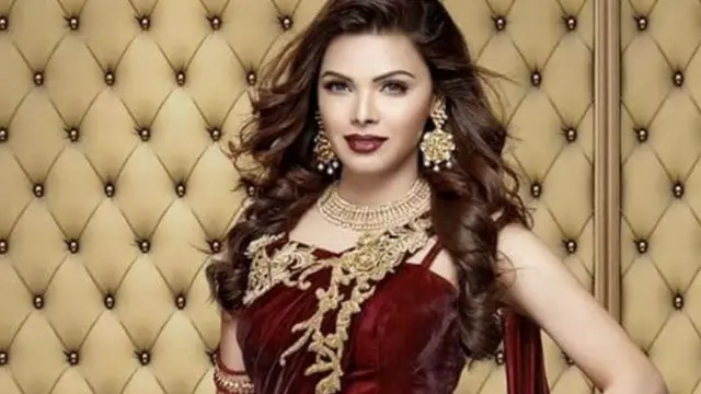 బాలీవుడ్లో జరిగే చాలా పార్టీలలో మత్తు పదార్ధాలు వాడతారని షెర్లిన్ చోప్రా అన్నారు.