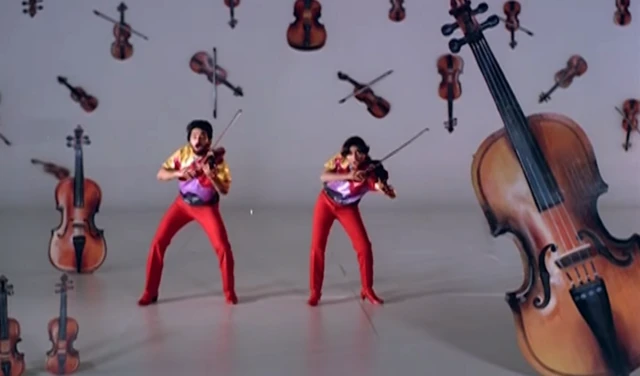 காலம் காலமாக வாழும் காதலுக்கு பாடல்