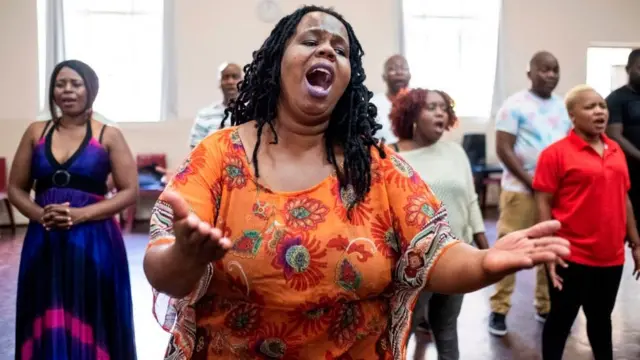 Chanter produit de nombreux bienfaits immédiats sur le corps et l'esprit.