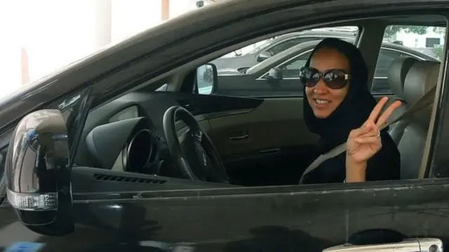 सऊदी की महिलाओं पर से ड्राइविंग का बैन हटा