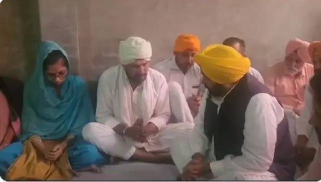 अमृतपाल के परिजनों से मिले भगवंत मान