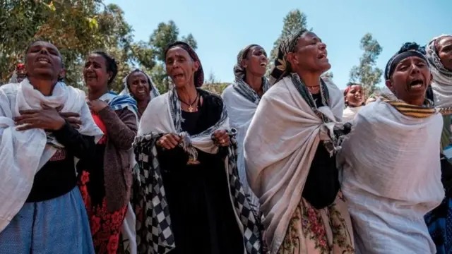 መሪር ዝበኽያ ኣደታት