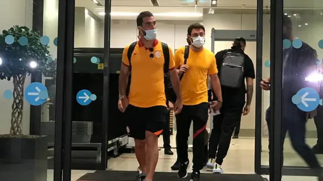 GS'li oyuncular havalimanında