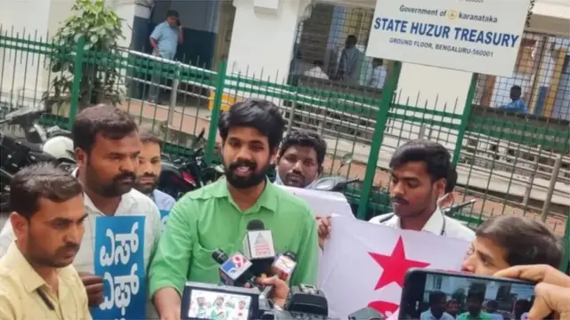 హెడ్గేవార్ పాఠ్యాంశం ప్రవేశపెట్టడం పై కొన్ని పార్టీలకు చెందిన విద్యార్ధి సంఘాలే నిరసన తెలిపాయి