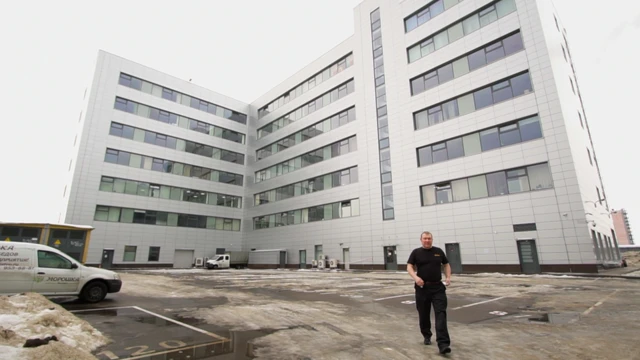 브렉시트 논쟁과 미국 대선에 개입했던 일부 계정은 러시아 상트페테르부르크에 위치한 이 오피스 빌딩에서 관리됐다.