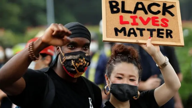 日本の人種差別問題、「black Lives Matter」で浮き彫りに Bbcニュース