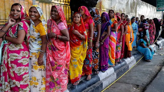 નોટબંધીની તસવીર