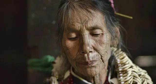 Daw Ngai Pai dari suku M'uun