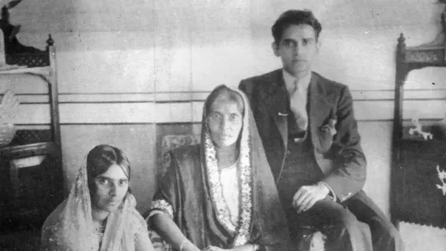 اکبر اے پیر