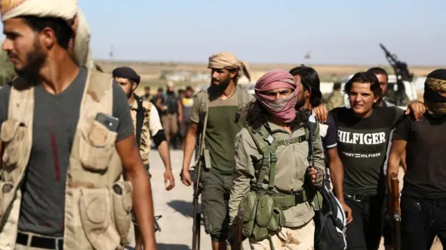 Barış Pınarı Harekatı'na katılan Suriyeli muhaliflerin oluşturduğu "Milli Ordu" askerleri