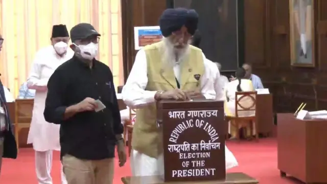 ਸੰਗਰੂਰ ਤੋਂ ਸੰਸਦ ਮੈਂਬਰ ਸਿਮਰਨਜੀਤ ਸਿੰਘ ਮਾਨ ਨੇ ਵੀ ਆਪਣਾ ਵੋਟ ਦਿੱਤਾ