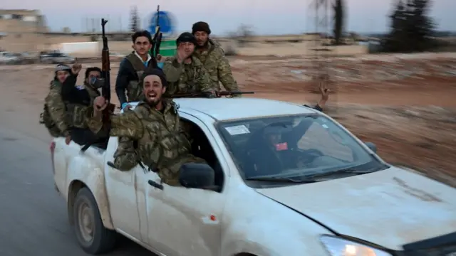 قوات من المعارضة السوري التي تدعمها تركيا (23 فبراير/شباط 2017)