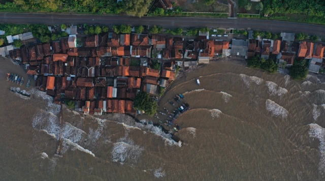 pantura, pantai utara jawa, tenggelam, PSN, KEK, industri