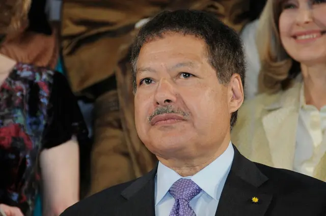 Ahmed Zewail assiste aux Prix UNESCO et L'Oréal pour les Femmes et la Science le 5 mars 2009 à Paris.