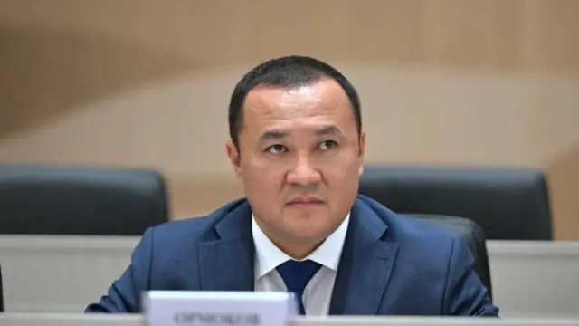 Манас шаарынын мэри Эрнисбек Ормоков