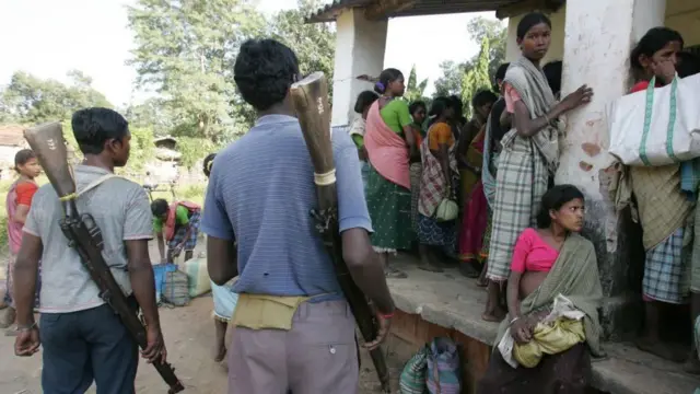 ભારતમાં નક્સલવાદ માઓવાદ સમાપ્તીના આરે, નક્સલવાદીઓ હથિયાર મૂકી દેશે, સંઘર્ષવિરામની અપીલ, નક્સલવાદીઓ અને સરકાર વચ્ચે શાંતિવાર્તા, છત્તીસગઢ ઓડિશા આંધ્ર પ્રદેશ નક્સલવાદ, બીબીસી ગુજરાતી