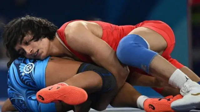 పారిస్ ఒలింపిక్స్, వినేశ్ ఫొగాట్, రెజ్లింగ్