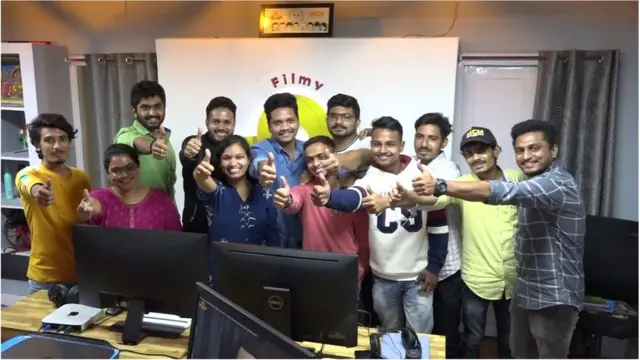 ఉద్యోగ బాధ్యతలతోపాటు క్యారెక్టర్లను కూడా పోషిస్తున్నారు ఫిల్మీమోజీ టీం సభ్యులు