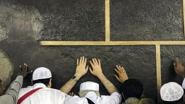 Ana gudanar da aikin Hajji ne a kwanaki biyar