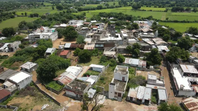 अलवाडा गाव