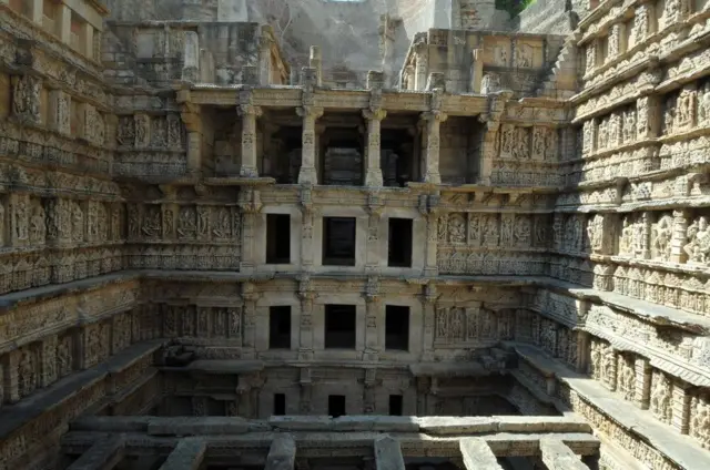 మెట్ల బావి | Rani Ki Vav