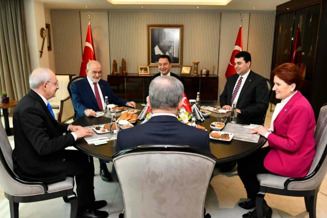 Altılı Masa