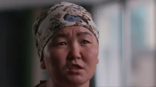 Victima de campos de reeducacion en Xinjiang.